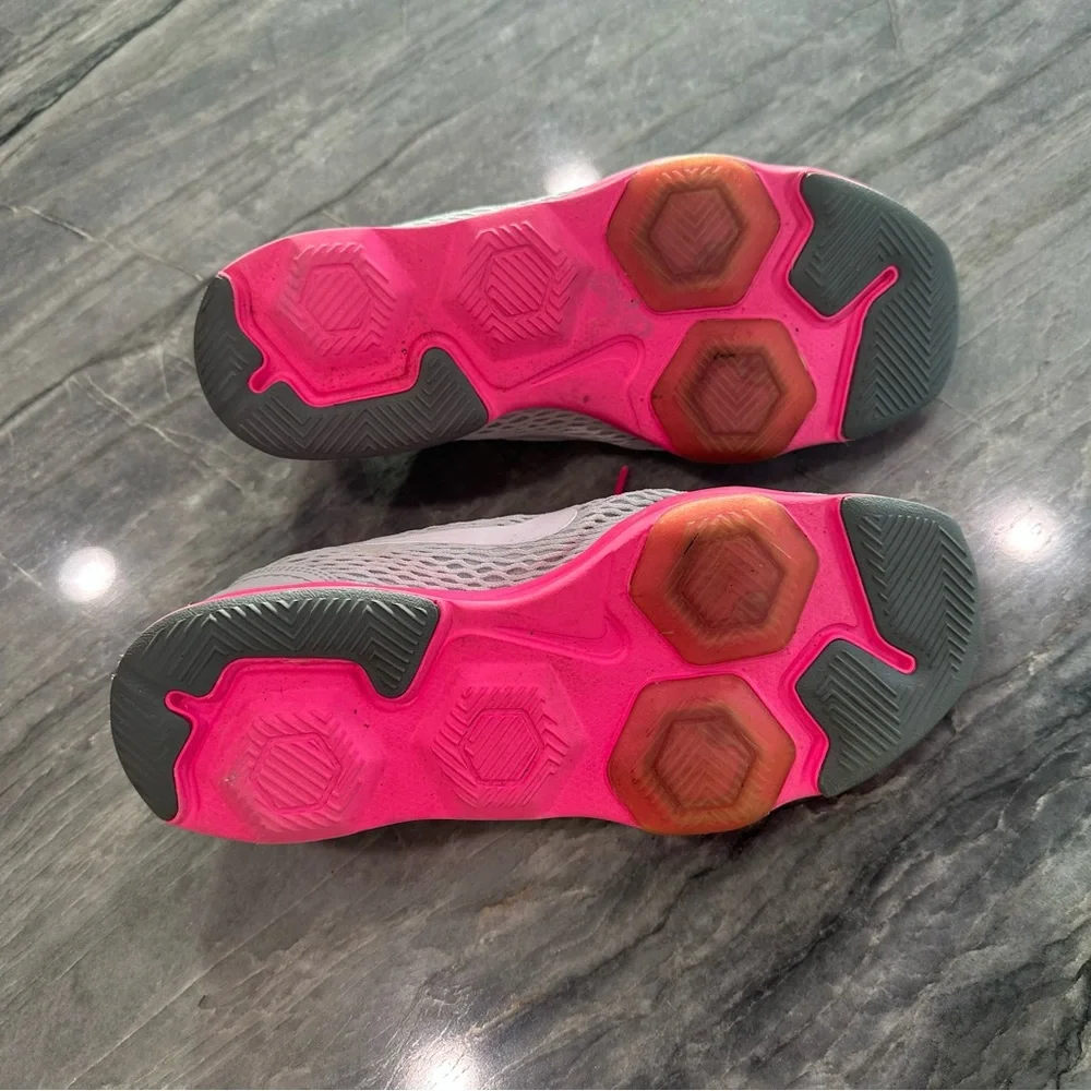 Nike Women's Zoom Fit Shoes Gray and Pink Training size 9 - Picture 6 of 7
